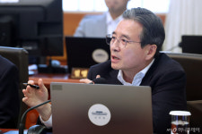 김용범 