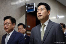 국힘 최고위, '당원직선제' 결정 미뤄…張 