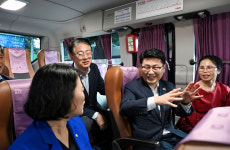 김원기 시장, 광역버스 1108번 첫 운행 현장 점검…시민 목소리 청취