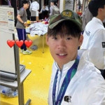 금메달 딴 뒤 '전역모' 쓰고 찰칵…