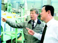 가구와 반도체 포장용 필름의 만남