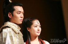 [포토] 정경호-박민영, 호동왕자와 낙랑공주!