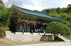 역사와 자연이 숨 쉬는 고장  아산