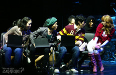 [포토] 뮤지컬 `금발이 너무해` 제시카, 배우들이 너무해!