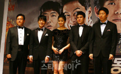 [포토] 영화 `홍길동의 후예` 감독과 배우들