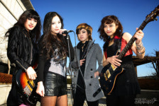 니아 "2010년 `걸밴드` 신드롬 우리가 주인공" [인터뷰]