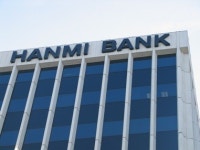 Woori Finance Holdings Acquires Hanmi Bank in LA