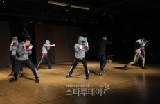 [포토] 연극 `이기동 체육관` 권투란 이런것!