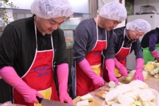 한국애보트, 나눔으로 훈훈한 연말 보내