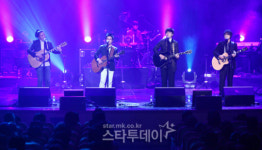 [포토] 나무자전거-유리상자 `뜨거운 힘이 넘쳐나`