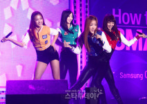 [포토] 씨스타 `뜨거운 무대 시작해요~`