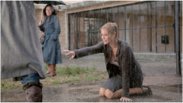 [영화] `줄리아의 눈`…눈은 보이지 않는데 살인마가 바로 옆에 있다면