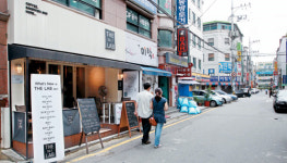 `매경 명예기자` 사법연수원생 신림동 고시촌 가보니…2년새 몰라보겠네