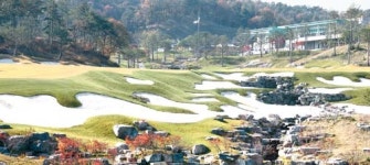 새내기 골프장 어려워야 명문 ?