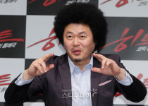 [포토] 윤택, `영화배우라 불러주세요`