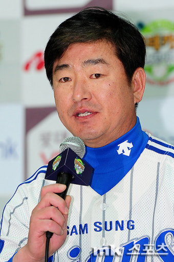 [mk포토] 류중일 감독 `작년의 참패 설욕하겠다`