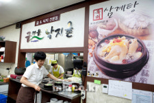 프랜차이즈, 유사업종 속 생존비법 “원조는 살아남아”