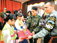 [포토] DMZ 대성동초교 졸업식
