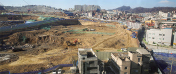 총선 경기 노려 분양하는 아파트 단지…방배 롯데캐슬·아현3구역이 노른자위