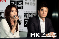 [mk포토] 오윤아, `(이)훈 오빠와 재혼 호흡`