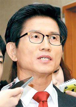 김문수, 대선 후보 등록 국민의 행복을 위한 기회 강조