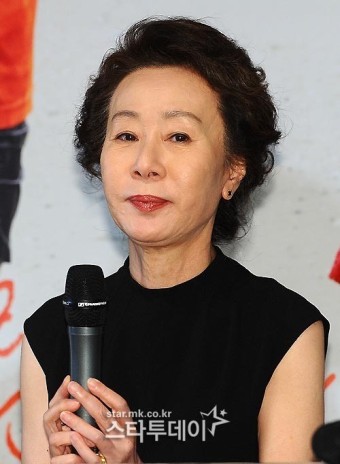 [포토] 윤여정, `두 상수를 만나다!`