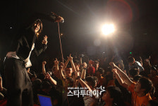 [포토] 김장훈, `함께해요!`