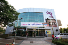 [핫플레이스] 황금빛 바람 응봉산 풍경