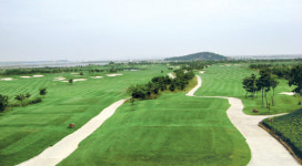 [중국골프] 자연 지형 그대로의 골프코스