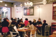 더후라이팬, `서래마을점· 제주시청점` 리뉴얼 오픈