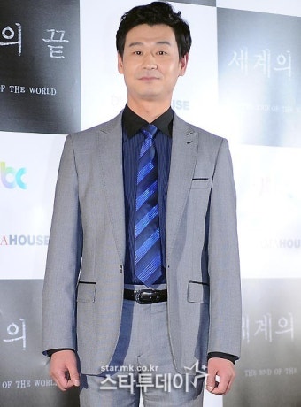 [포토] 드라마 `세계의 끝`의 배우 박혁권