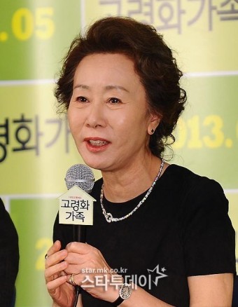 [포토] 영화 `고령화가족`의 윤여정, 처음에는 출연 고사