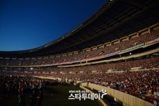 [포토] 5만 명이 가득 메운 이문세 단독 콘서트