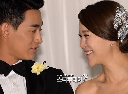 백지영, 남편 정석원 칭찬 내면이 더 좋아졌다 - 결혼 11년, 더 굳건한 사랑(69글자)