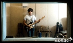 [인터뷰]‘기타王’ 최희선 “국가대표에게 은퇴란…”