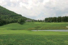 시원한 골프장 어디 없소