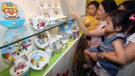 [포토] 뽀로로 캐릭터가 신기해요