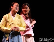 [포토] 연극 `선녀씨 이야기`, 감동과 웃음으로