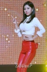 [포토] 나인뮤지스 성아, 터질듯한 댄스