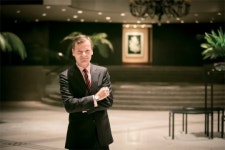 누구나 하이엔드 워치를 소유할 권리가 있다…피터 스타스 프레드릭 콘스탄트 CEO