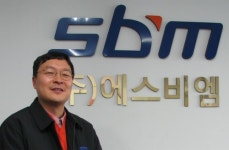 [레이더M] 에스비엠, 손해배상은 전화위복?