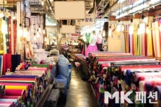 [MK현장패션] `비통한 광장시장` 설 대목에도 한복 재래시장 `울상`