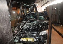 [포토]신라호텔, 택시 돌진사고로 와장창