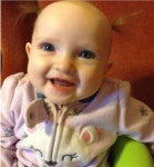 처음 머리 묶은 딸 엄마가 애썼네