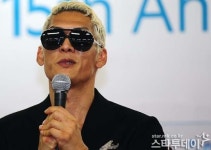 [포토] 지오디 준형, 북받친 감정에...