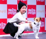 [포토] 아역배우 이레, 강아지 개리가 귀여워~