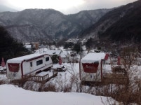 아름다운 설경을 볼 수 있는 명지산 오토캠핑장
