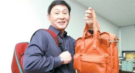 모닝글로리 캐릭터 문구로 불황 넘나