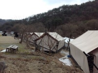 심산유곡 (深山幽谷)에서 글램핑(glamping)을 만나다.