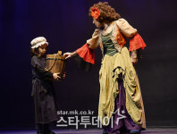 [포토]뮤지컬 `레미제라블`, 코제트의 시련
